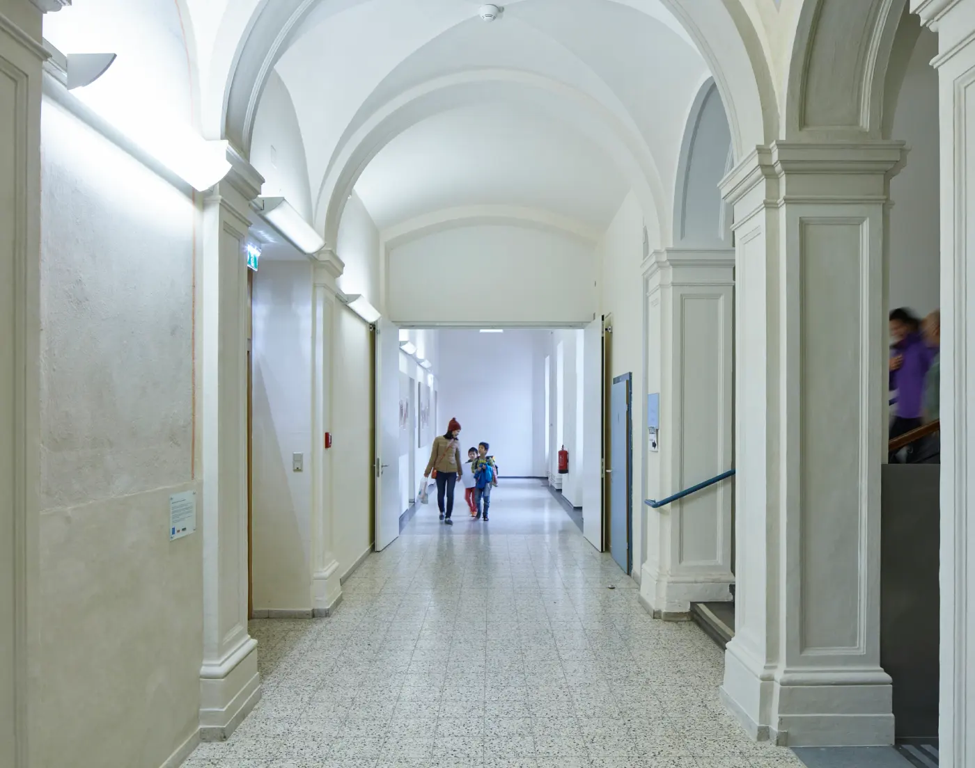 Das renovierte historische Treppenhaus der VS Brockmann