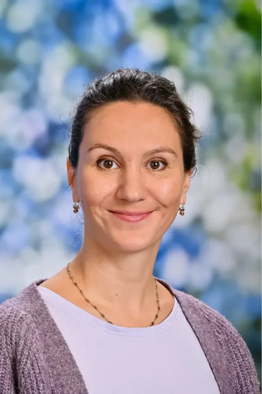 Eszter Molnar